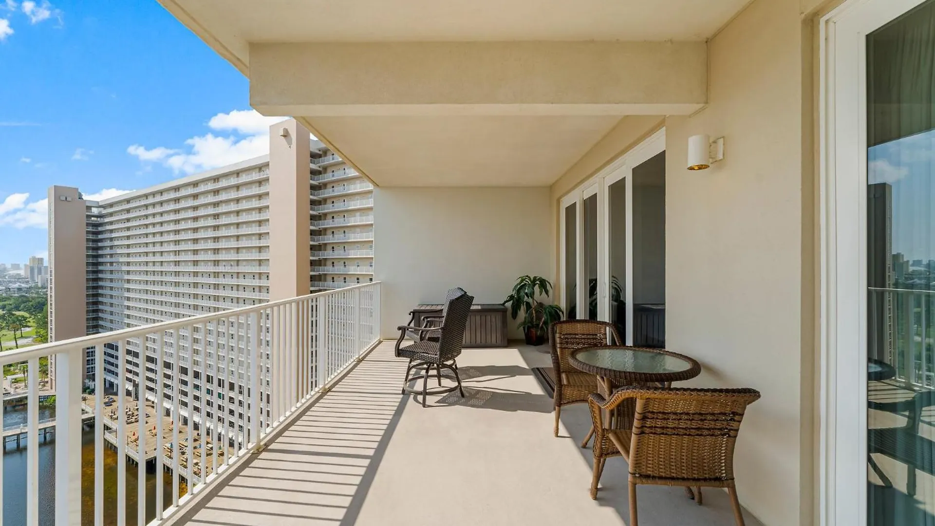 Apartment Laketown Wharf 1433 Panama City Beach